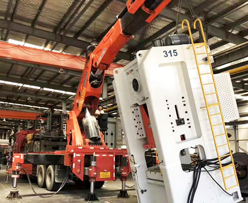 古田县附近随车吊出租，轻松解决运输难题